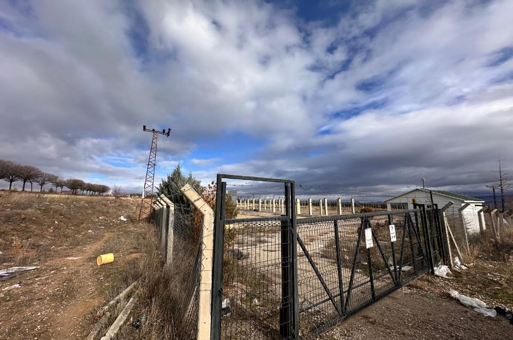 GÖKÇEHÖYÜKTE HAYMANA BULVARI CEPHELİ SATILIK SERA