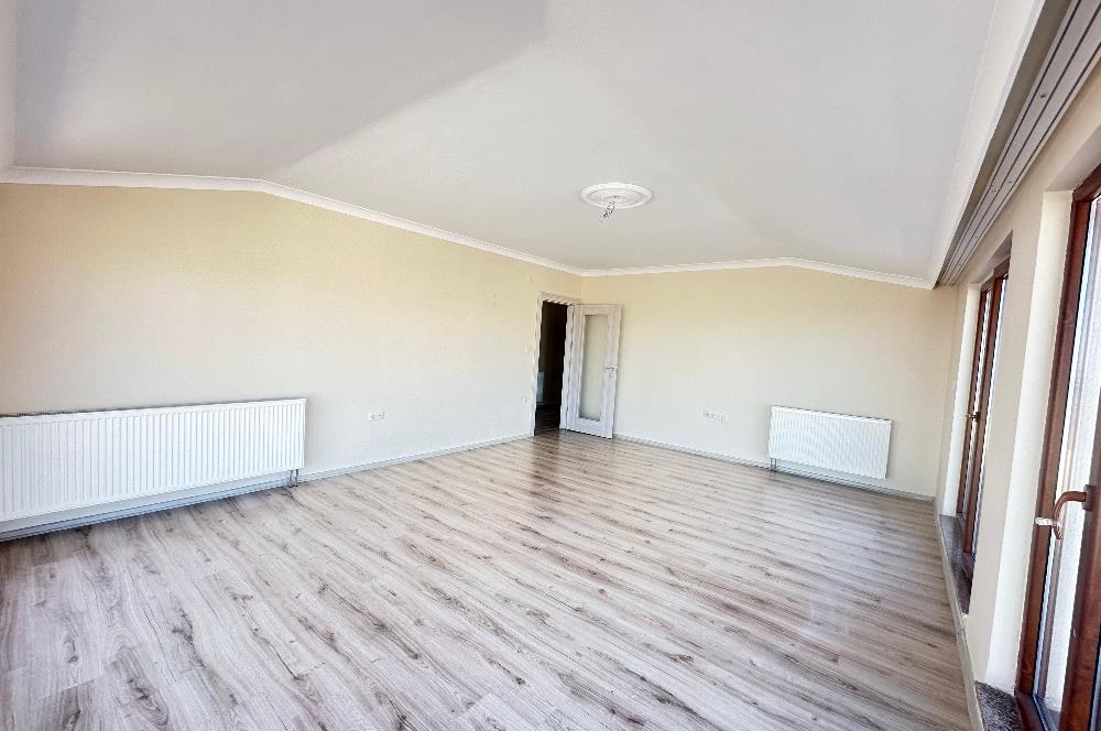 C21 UZMAN'DAN KAŞÜSTÜ LİFE SİTESİN'DE 3+1 KİRALIK DAİRE