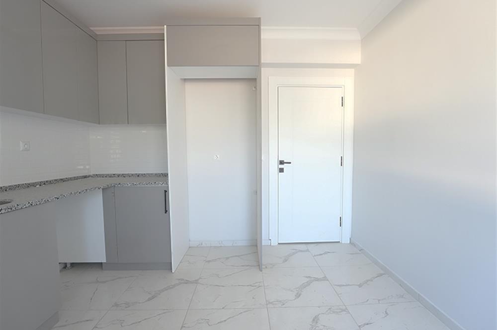 C21 Cius; Fen İşleri Karşısı Sıfır 2+1 Kapalı Otoparklı Daire