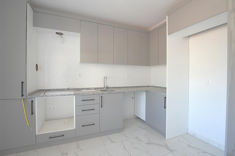 C21 Cius; Fen İşleri Karşısı Sıfır 2+1 Kapalı Otoparklı Daire