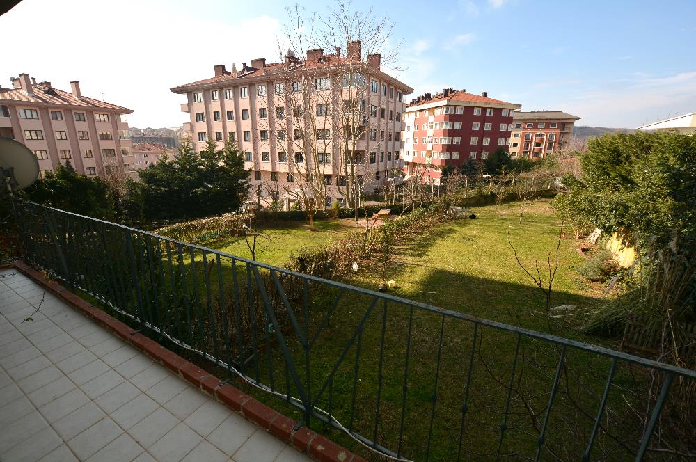 Zekeriyaköy Boğaziçipark Evleri Kiralık Bahçe Dubleks