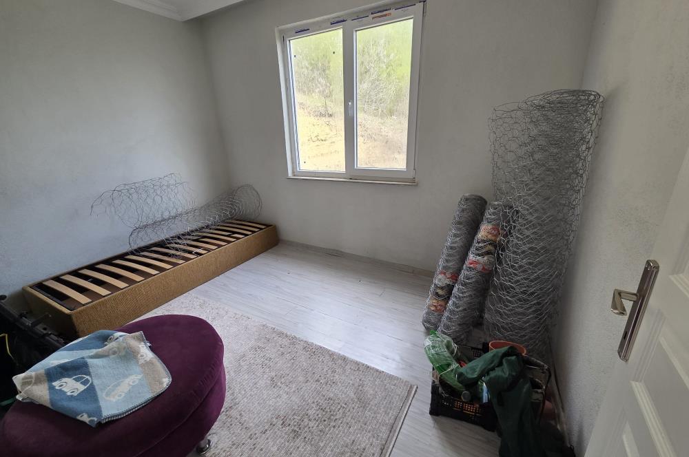 C21 BAL'DAN CİNGE MAH.DE SATILIK MÜSTAKİL EV ve 6 DÖNÜM TARLASI