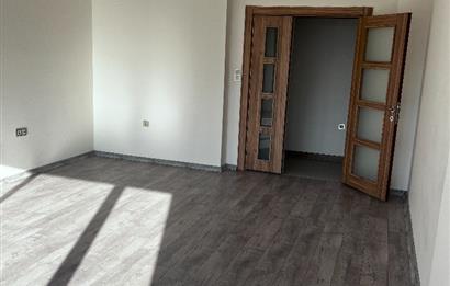 Hastane TOKİ de Asansörlü Ferah 3+1 Kiralık Daire