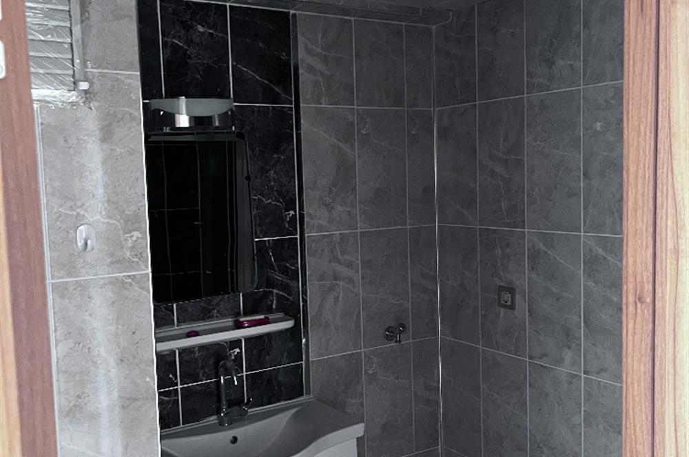 Hastane TOKİ de Asansörlü Ferah 3+1 Kiralık Daire