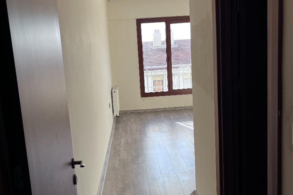 Hastane TOKİ de Asansörlü Ferah 3+1 Kiralık Daire