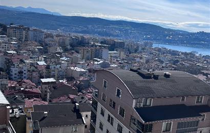 Deniz Manzaralı Ara Kat 3+1 Asansörlü Kiralık Daire