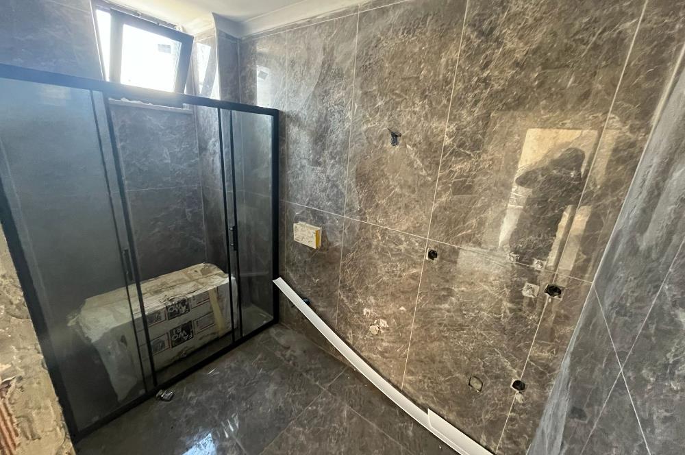 AYVACIKTA SİTE İÇİNDE 3+1 VİLLA