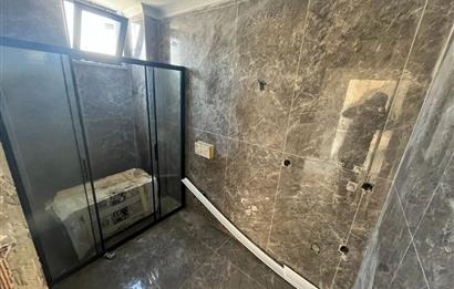 AYVACIKTA SİTE İÇİNDE 3+1 VİLLA