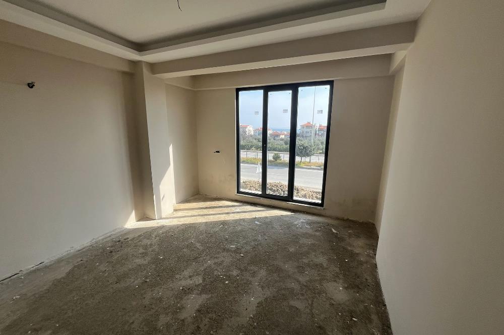 AYVACIKTA SİTE İÇİNDE 3+1 VİLLA