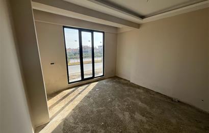 AYVACIKTA SİTE İÇİNDE 3+1 VİLLA