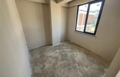 AYVACIKTA SİTE İÇİNDE 3+1 VİLLA