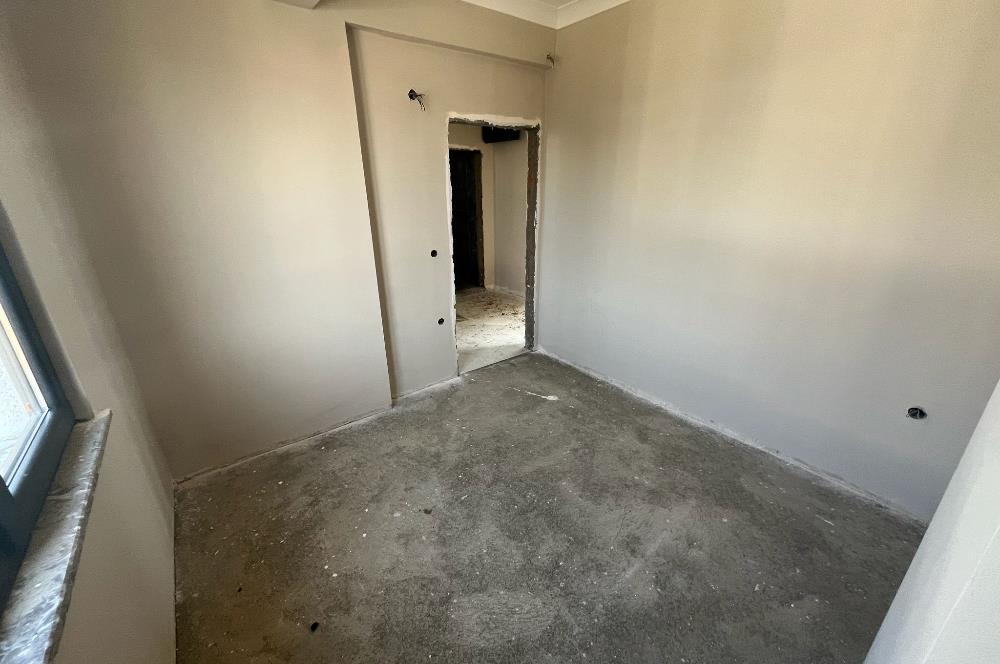 AYVACIKTA SİTE İÇİNDE 3+1 VİLLA