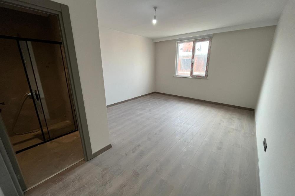 ALTINTEPE'DE HARİKA LOKASYON ADA VE DENİZ MANZARALI KÖŞE DUBLEKS