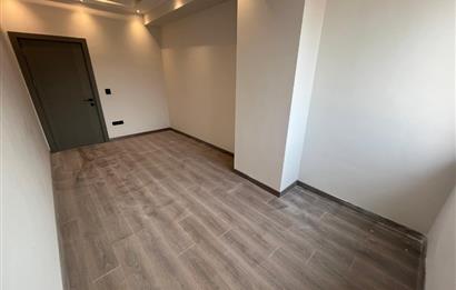 ALTINTEPE'DE HARİKA LOKASYON ADA VE DENİZ MANZARALI KÖŞE DUBLEKS