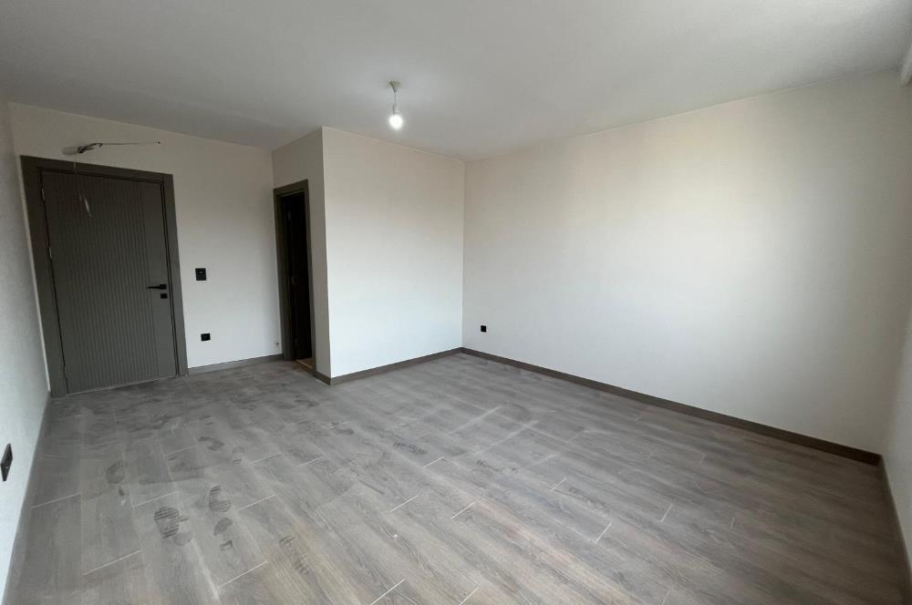 ALTINTEPE'DE HARİKA LOKASYON ADA VE DENİZ MANZARALI KÖŞE DUBLEKS