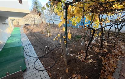 ÇANKAYA ALACAATLI'NIN MERKEZİNDE 4 DAİRELİ SATILIK KOMPLE BİNA