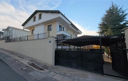 ÇANKAYA ALACAATLI'NIN MERKEZİNDE 4 DAİRELİ SATILIK KOMPLE BİNA