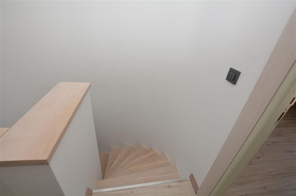 Zekeriyaköy Çarşıda Kiralık Çatı Dubleks Daire