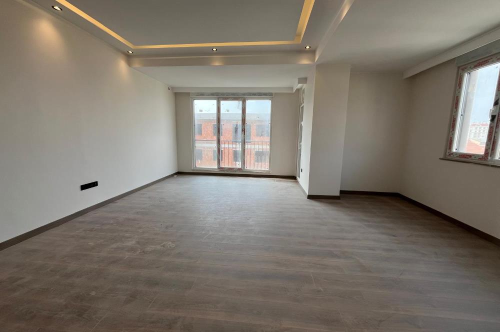 ALTINTEPE'DE HARİKA LOKASYON ADA VE DENİZ MANZARALI KÖŞE DUBLEKS