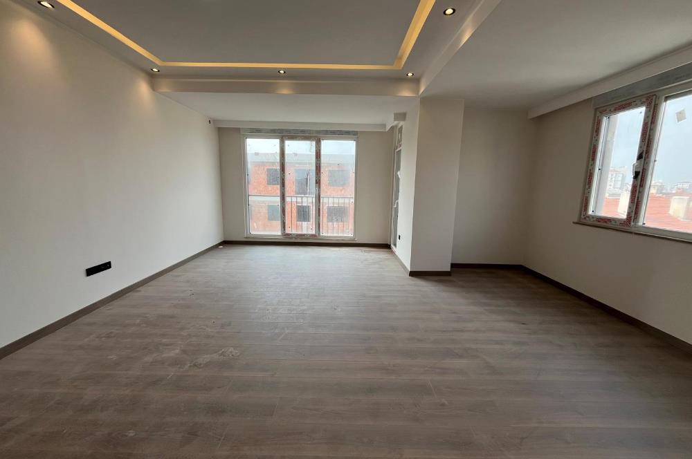 ALTINTEPE'DE HARİKA LOKASYON ADA VE DENİZ MANZARALI KÖŞE DUBLEKS