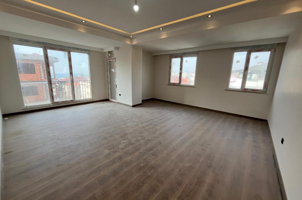 ALTINTEPE'DE HARİKA LOKASYON ADA VE DENİZ MANZARALI KÖŞE DUBLEKS