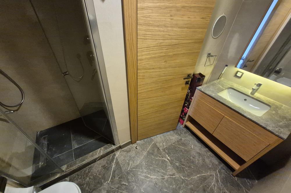 Zekeriyaköy Work&Live | 3+1Teraslı Çatı Dubleks 