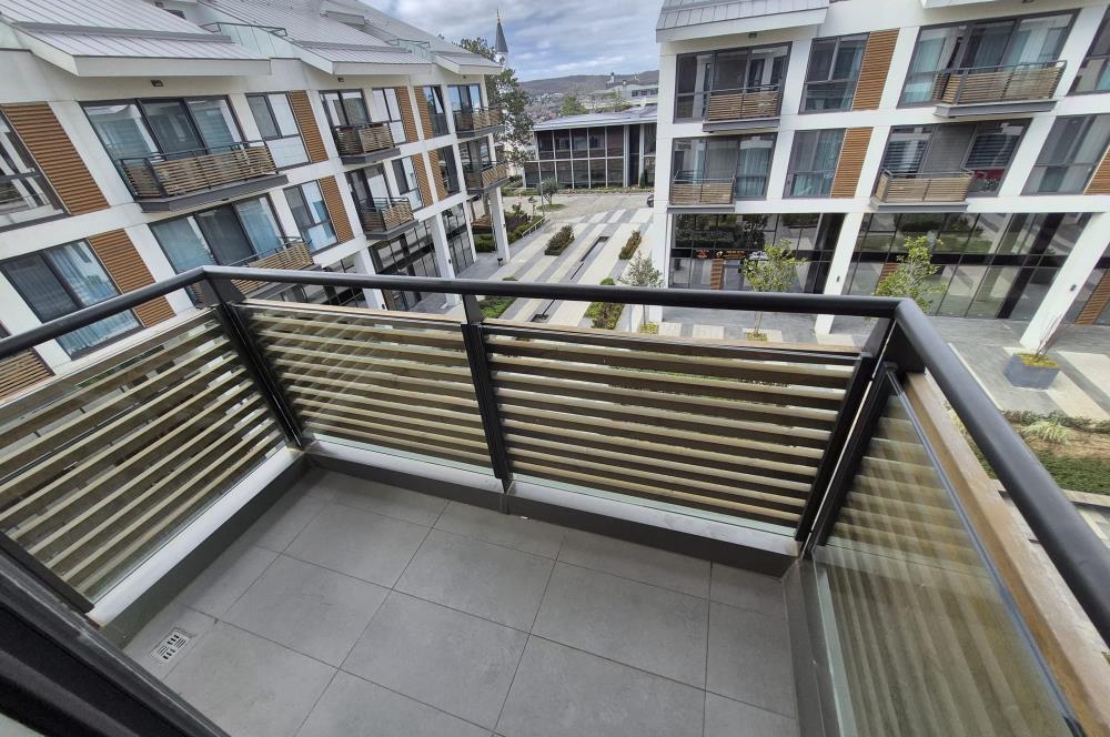 Zekeriyaköy Work&Live | 3+1Teraslı Çatı Dubleks 