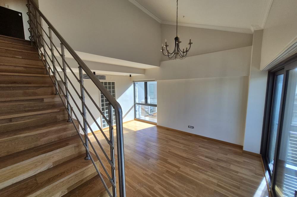 Zekeriyaköy Work&Live | 3+1Teraslı Çatı Dubleks 