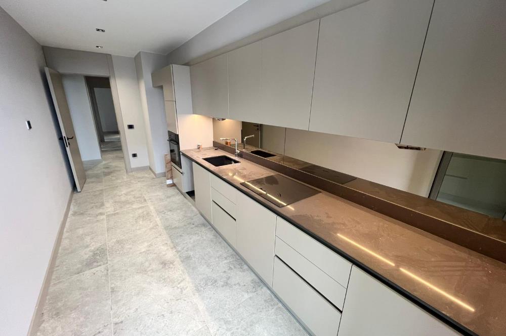 Orman İstanbul Büyük Tip Satılık 2+1 Orman ve Peysaj Manzaralı 