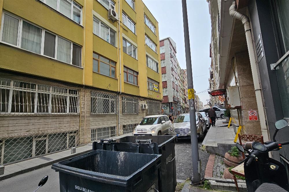 ŞİŞLİ MERKEZ'DE SATILIK 3+1 DAİRE