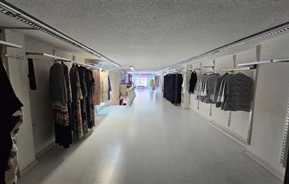 ŞİŞLİ HALASKARGAZİ CADDESİ ÜZERİNDE TABELA DEĞERİ YÜKSEK 3 KATLI  KİRALIK&DÜKKAN