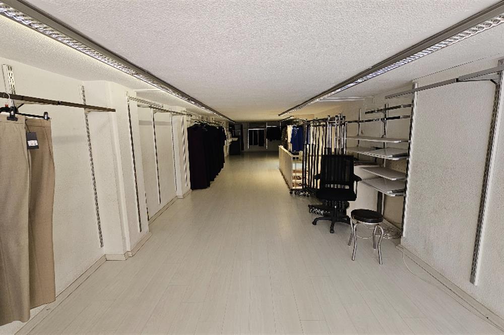 ŞİŞLİ HALASKARGAZİ CADDESİ ÜZERİNDE TABELA DEĞERİ YÜKSEK 3 KATLI  KİRALIK&DÜKKAN