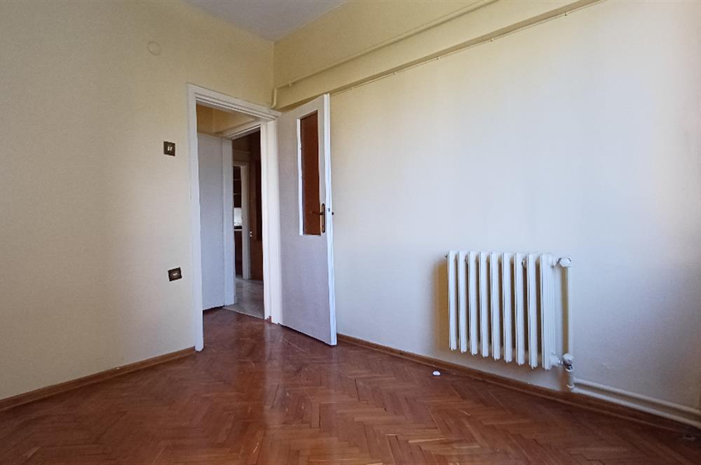 CENTURY21'den YENİ MAHALLEDE ANAYOLA CEPHE 3+1 SİTE İÇİ KİRALIK