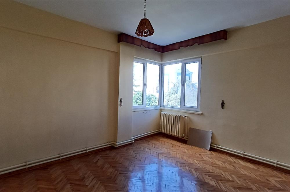 CENTURY21'den YENİ MAHALLEDE ANAYOLA CEPHE 3+1 SİTE İÇİ KİRALIK