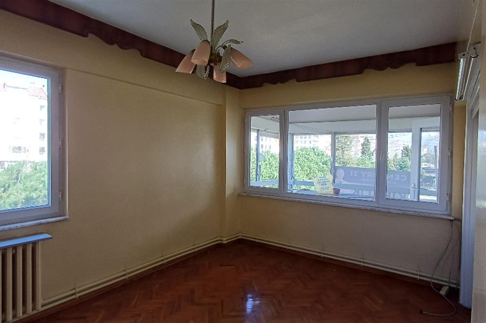 CENTURY21'den YENİ MAHALLEDE ANAYOLA CEPHE 3+1 SİTE İÇİ KİRALIK