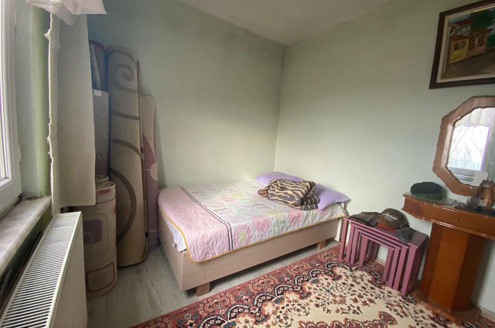 ORDU PERŞEMBE ÇAYTEPE’DE EŞSİZ DENİZ MANZARALI MÜSTAKİL EV VE GENİŞ ARSA FIRSATI