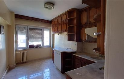 CENTURY21'den YENİ MAHALLEDE ANAYOLA CEPHE 3+1 SİTE İÇİ KİRALIK