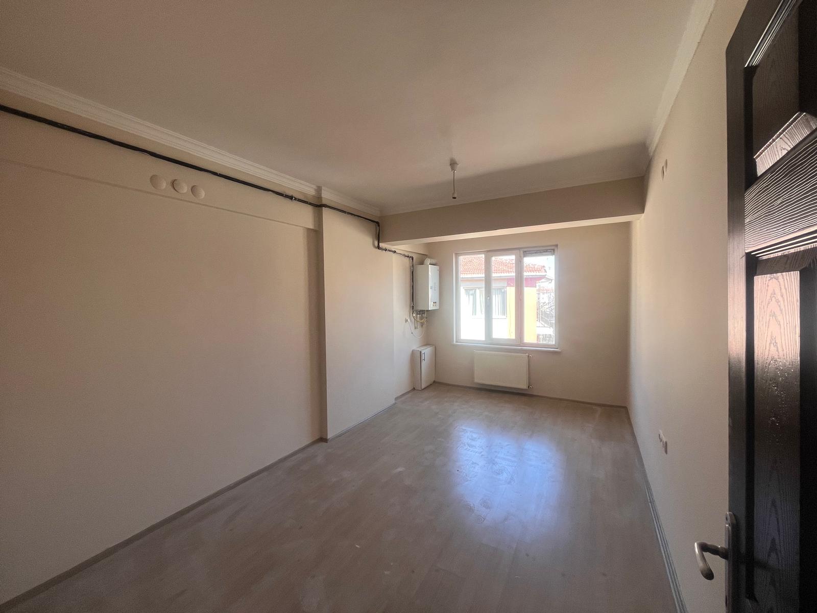 CENTURY21 VİZYON’DAN ANADOLU ÜNİ. YAKINI KİRALIK 2+1 DUBLEKS DAİRE