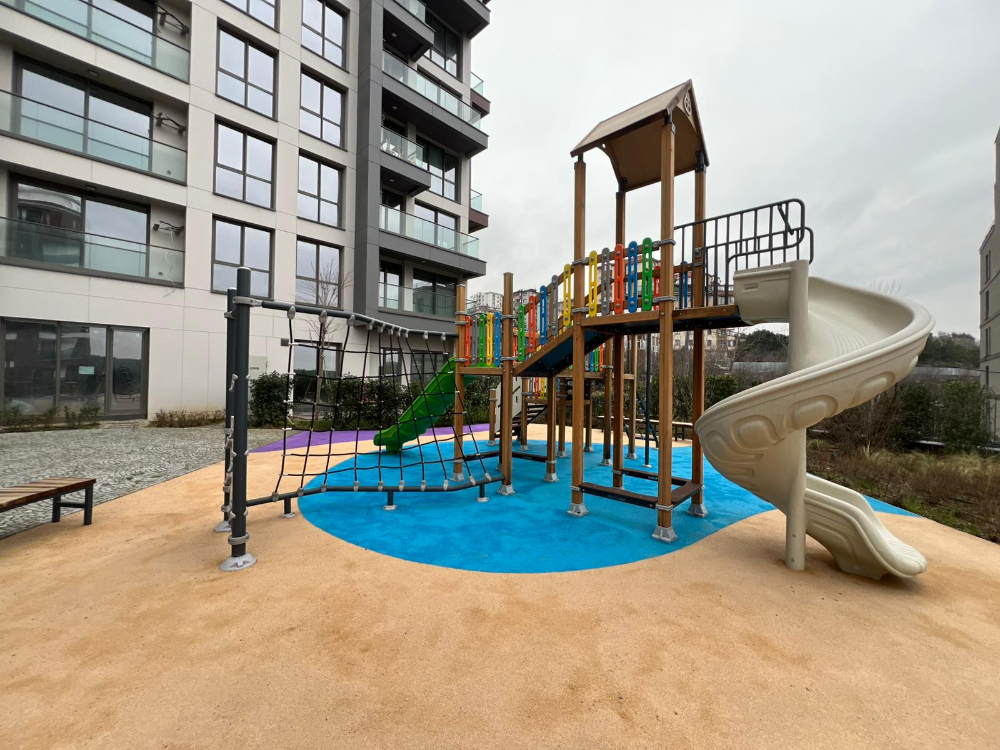 Orman İstanbul Büyük Tip Satılık 2+1 Orman ve Peysaj Manzaralı 