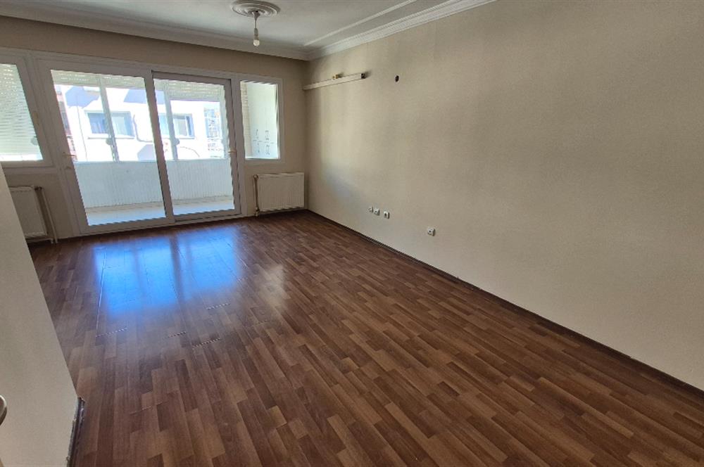 Karşıyaka Kiralık Daire | 3+1 Ara Kat | Girne Bulv. Yakını