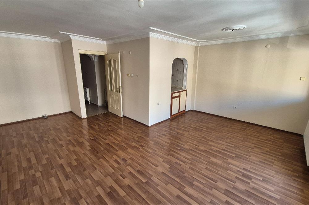 Karşıyaka Kiralık Daire | 3+1 Ara Kat | Girne Bulv. Yakını