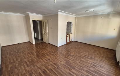 Karşıyaka Kiralık Daire | 3+1 Ara Kat | Girne Bulv. Yakını