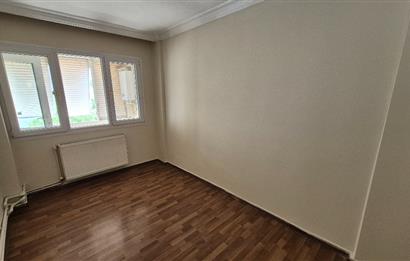 Karşıyaka Kiralık Daire | 3+1 Ara Kat | Girne Bulv. Yakını