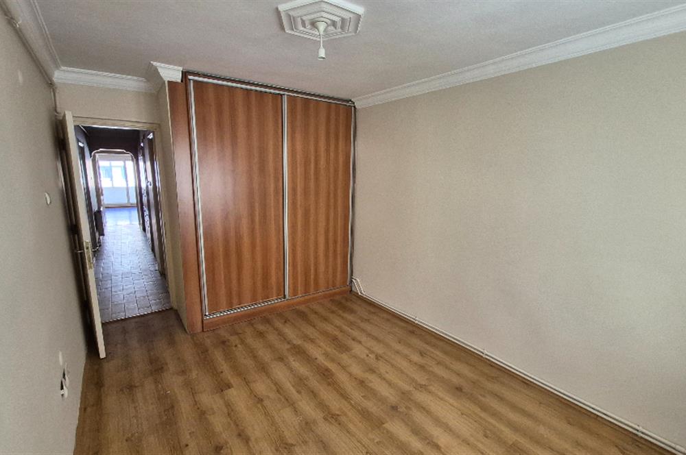 Karşıyaka Kiralık Daire | 3+1 Ara Kat | Girne Bulv. Yakını