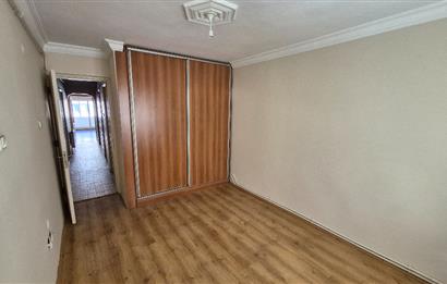 Karşıyaka Kiralık Daire | 3+1 Ara Kat | Girne Bulv. Yakını