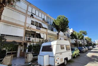 Karşıyaka Kiralık Daire | 3+1 Ara Kat | Girne Bulv. Yakını - 1 - 32695