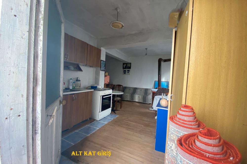 ORDU PERŞEMBE ÇAYTEPE’DE EŞSİZ DENİZ MANZARALI MÜSTAKİL EV VE GENİŞ ARSA FIRSATI