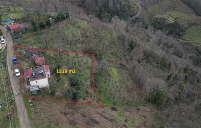 ORDU PERŞEMBE ÇAYTEPE’DE EŞSİZ DENİZ MANZARALI MÜSTAKİL EV VE GENİŞ ARSA FIRSATI