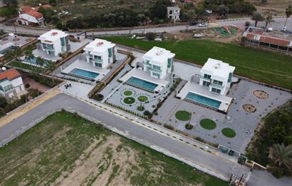 KKTC ESENTEPE ÇATALKÖY ALAGADİ KÖYÜ FUL YAPILI FUL EŞYALI HAVUZLU DENİZE SIFIR 4+1 VİLLA 