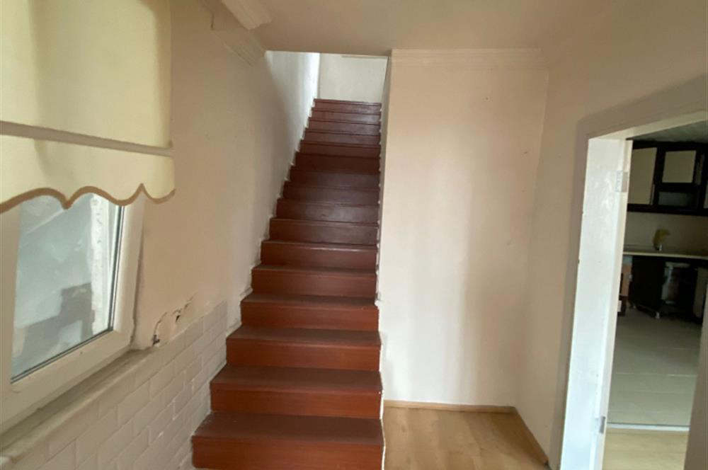 CENTURY21'den ALTINORDU AZİZİYE MAH. SATILIK MÜSTAKİL 2 KATLI EV